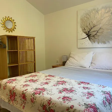 Kod Lovrica Appartement *