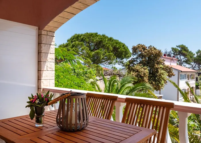 アパート Kod Lovrica ヴィル