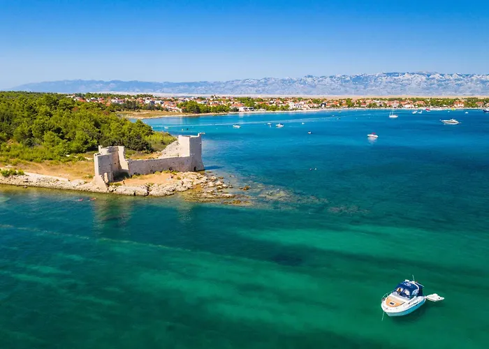 Kod Lovrica アパート